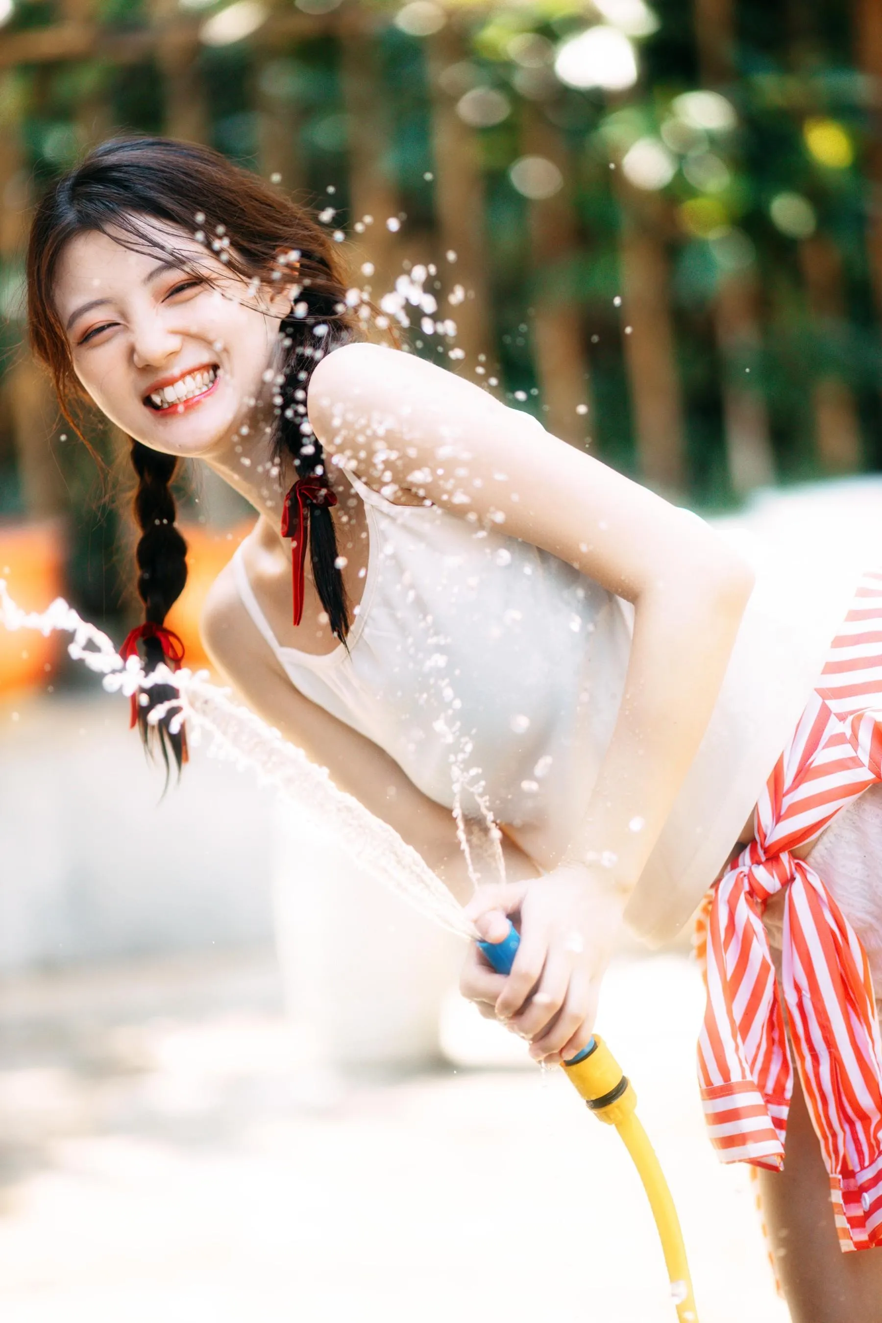 [YITUYU艺图语]2021.11.30 后院水花 黎美汐 [42P]插图1